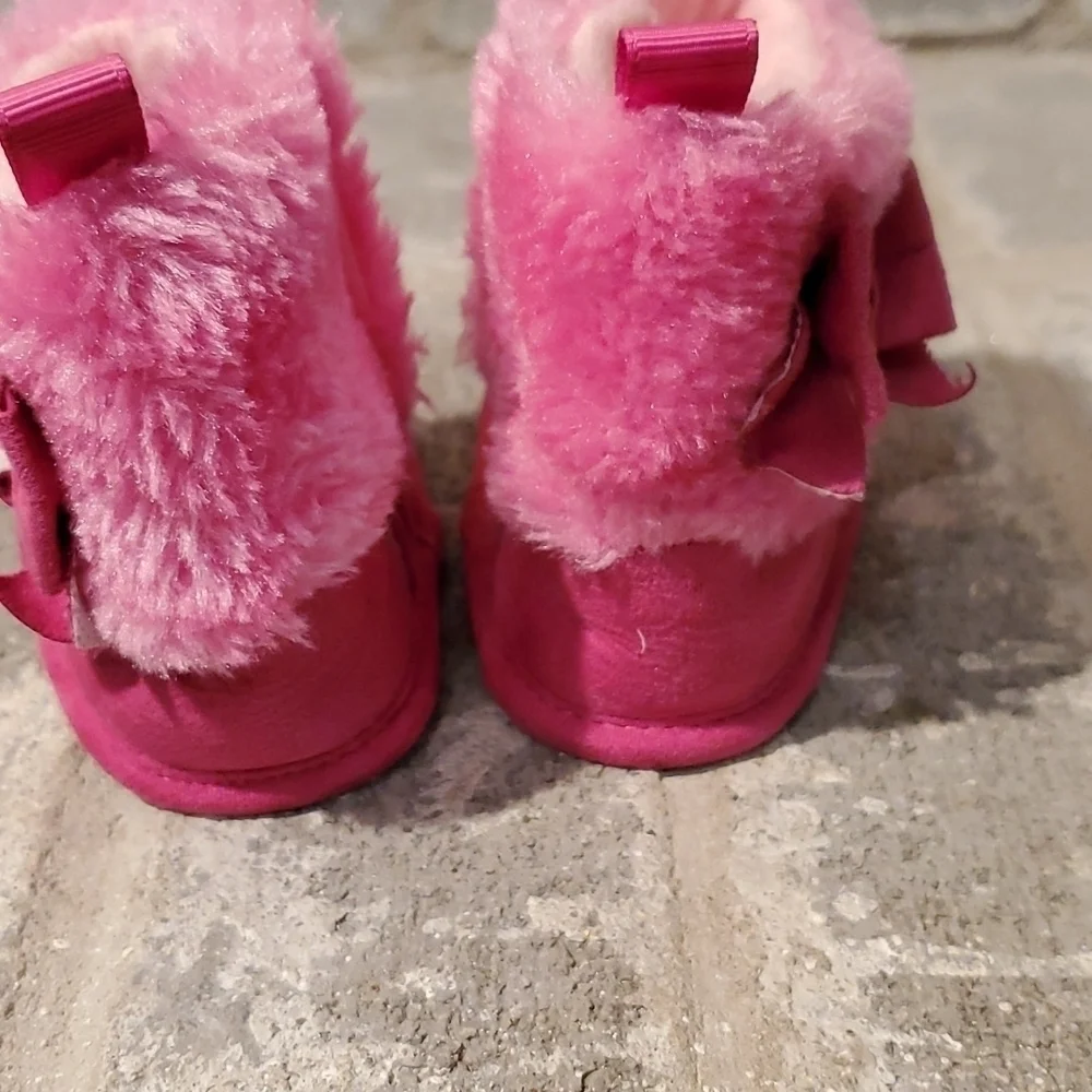 Little Me Boots Size 2 Pink Faux Fur Baby boots shoes